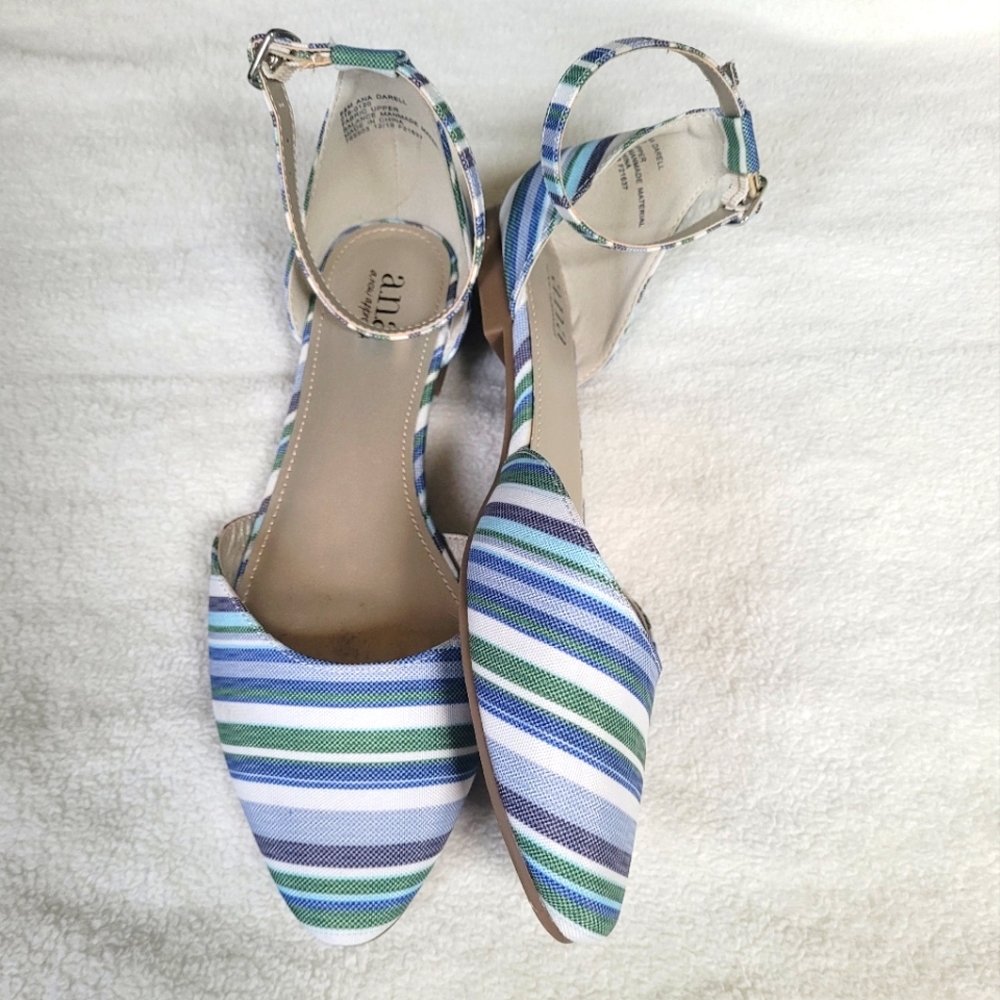 a.n.a striped flats